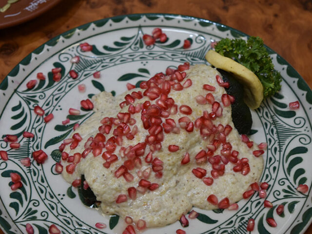 Llega la temporada de Chiles en Nogada a Los Panchos